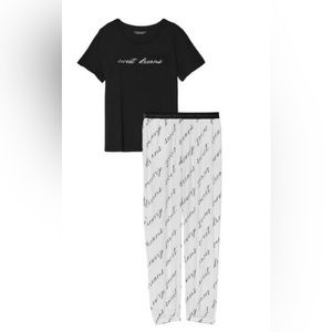 Victoria secret flannel tee pajama set still in original packaging. XL